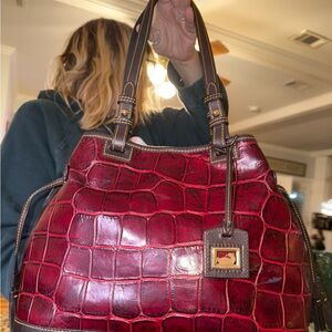 Dooney & Bourke Crocodile/Emb Double Handle Tassel Shoulder Bag W/ Wristlet GUC